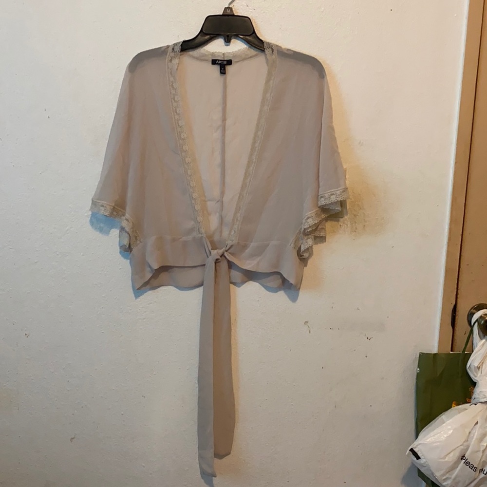 Apt. 9 Sheer Kimono-style Wrap (M)
